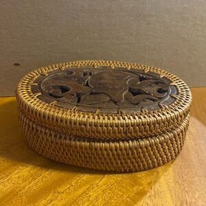 Vintage Indonesia Lombok trinket box